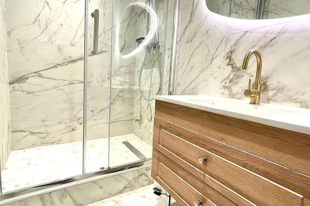 Keep In Touch 3 Bedroom/3 Bathroom/wifi * Cannes