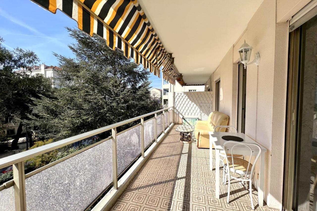 Spacious & Refined With Large Terrace Wifi