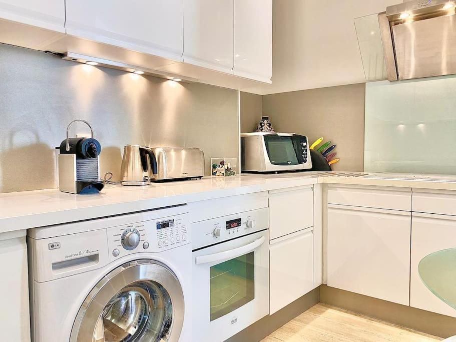 3 - 8b1 Apartment *