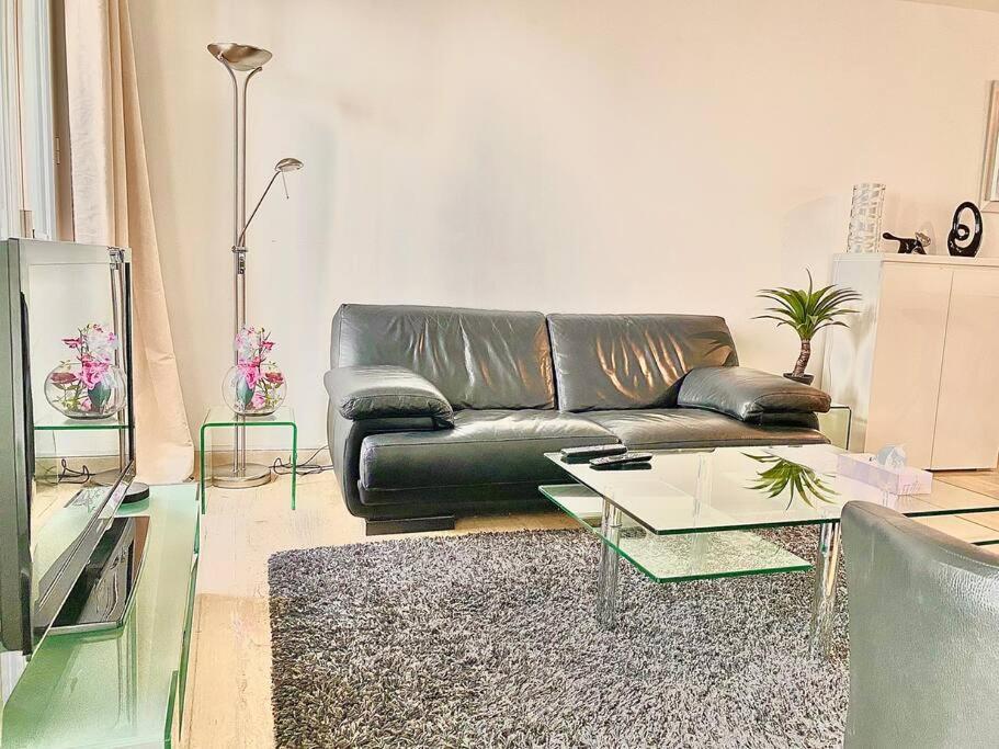 3 - 8b1 Apartment
