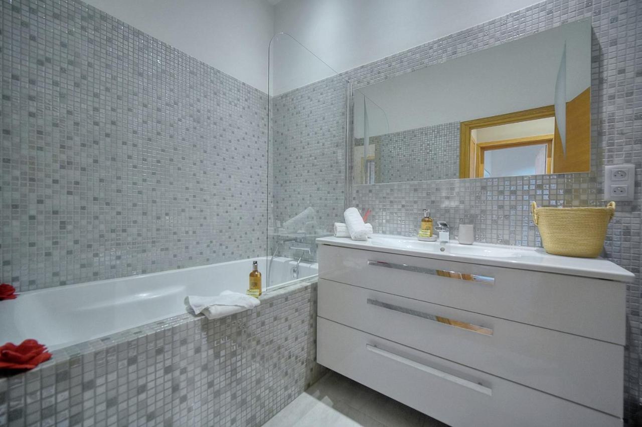 Immogroom - T5 De Standing - 130m - Terrace - Parking - Ac Apartment Cannes