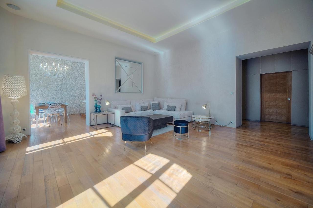 Immogroom - T5 De Standing - 130m - Terrace - Parking - Ac Apartment *