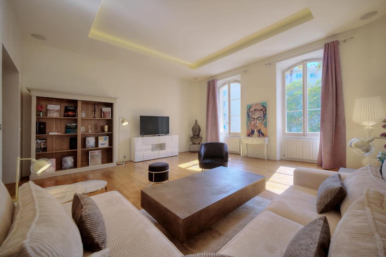 Immogroom - T5 De Standing - 130m - Terrace - Parking - Ac Apartment