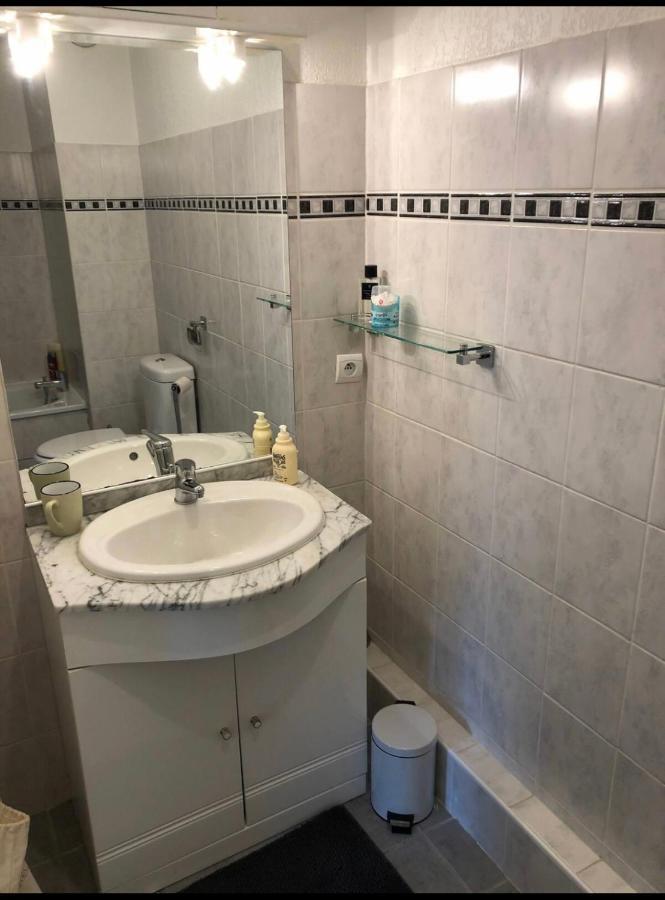 Mondello Hotellerie&consultant : De Standing 47m2 Avec Piscine Appartement