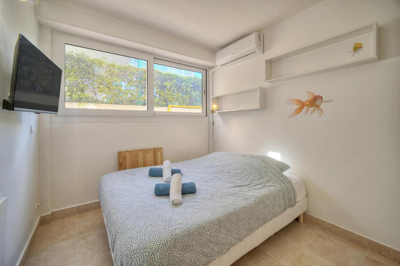 Jul - Studette - Croisette - Vca Cannes
