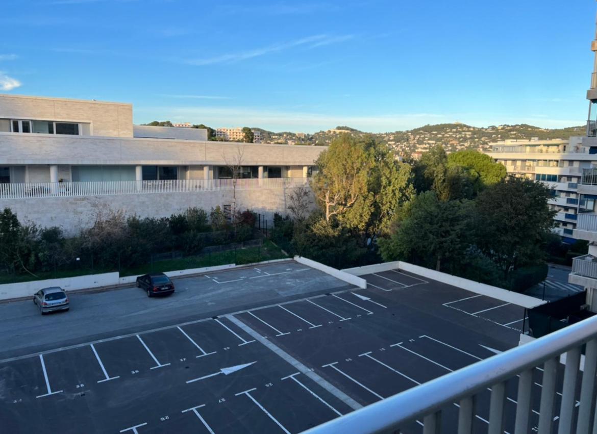 Apartment Studio Au Calme A *
