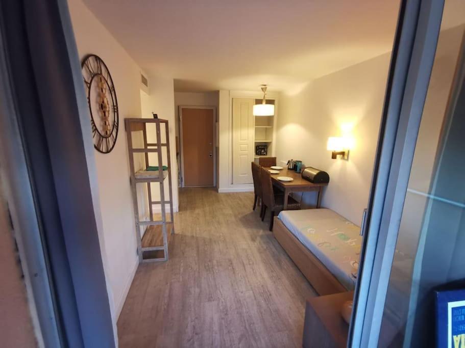 Apartamento A&h Homes - - Near Train Station *