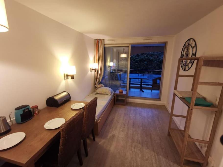 Apartamento A&h Homes - - Near Train Station *