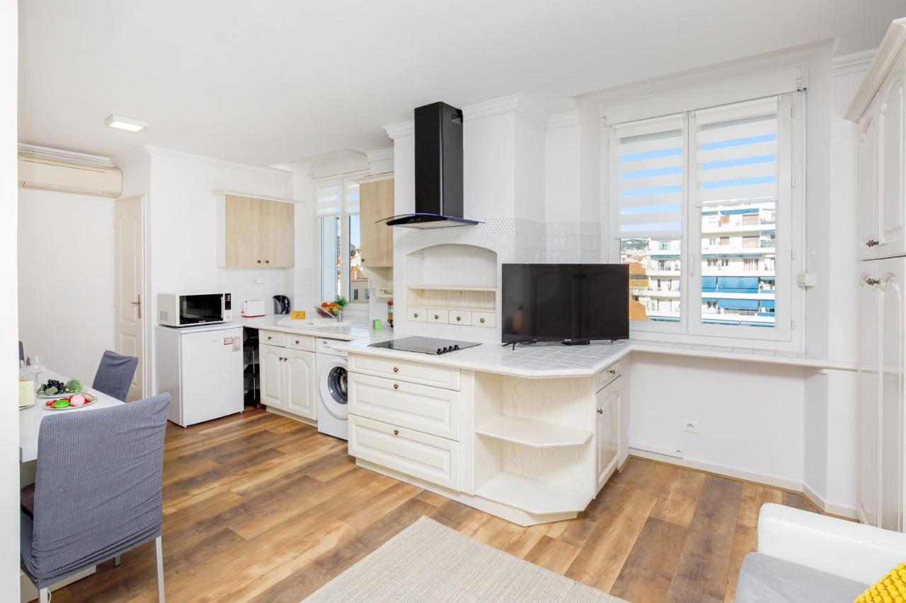 Dolce Yourhosthelper Apartment
