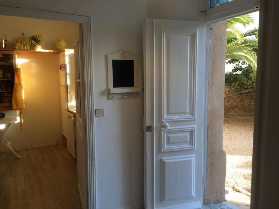 Apartment 'petite-maison' A Droite Vieux Port Palais - 3 Ou 4 Ch - 4 Tv - 3 Sdd - 2 Wc Indpdts - Fibre - Pkgs *