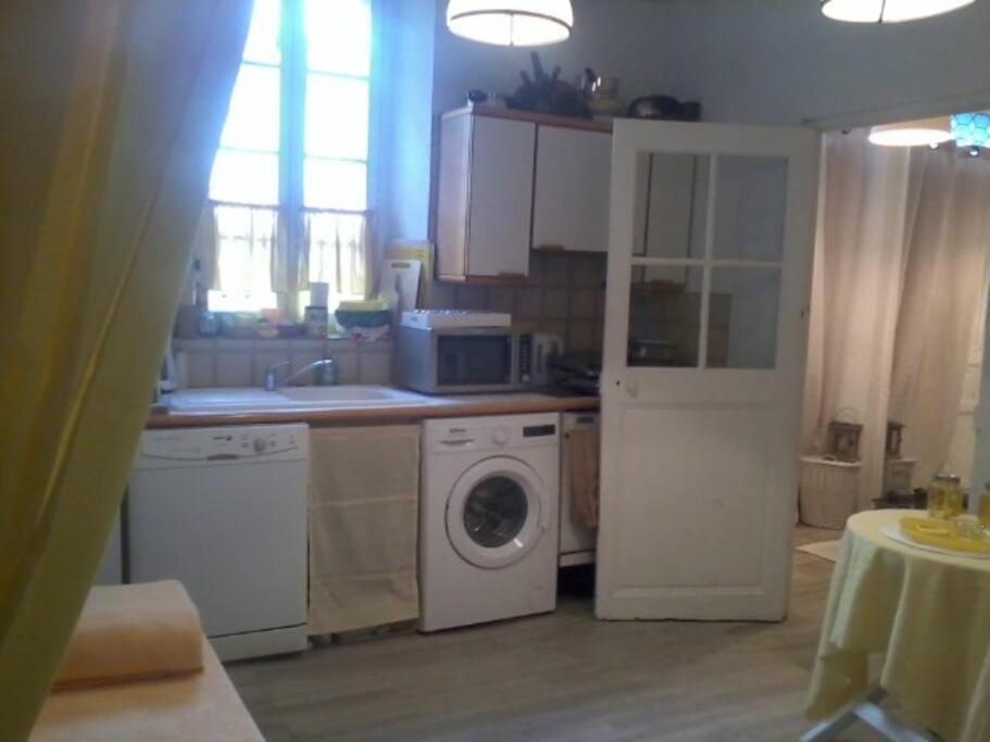 'petite-maison' A Droite Vieux Port Palais - 3 Ou 4 Ch - 4 Tv - 3 Sdd - 2 Wc Indpdts - Fibre - Pkgs Apartment Cannes