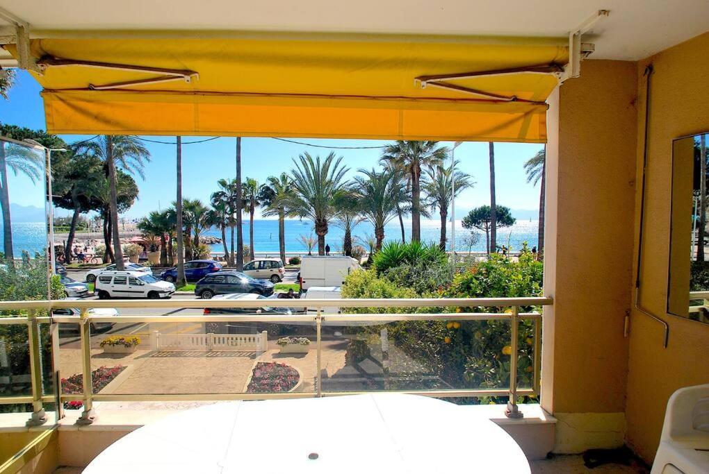 Croisette Immo 2pièces Sur La Croisette Vue Apartment Cannes