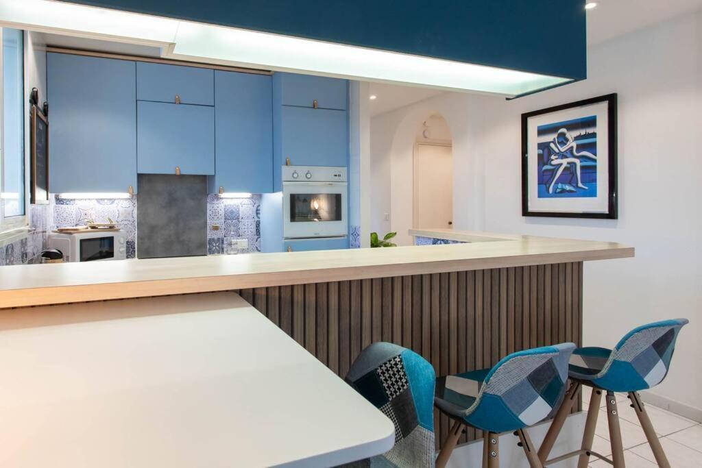 Apartamento C10 2 Henri Iv Close To Film Festival/balcony-ac