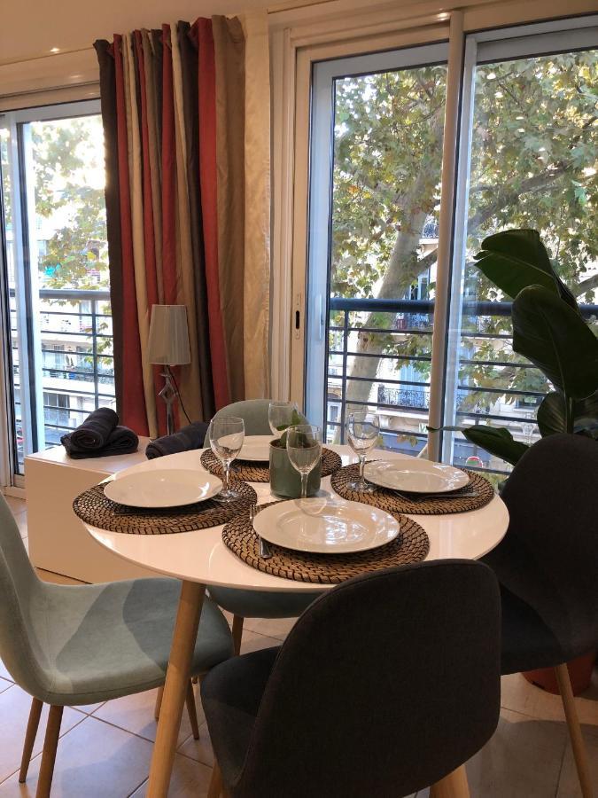 Douillet Centre Apartment *