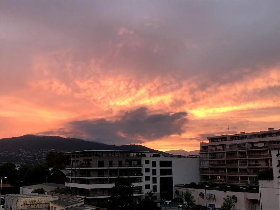 : Superbe Duplex Terrasse, A Pied * Cannes