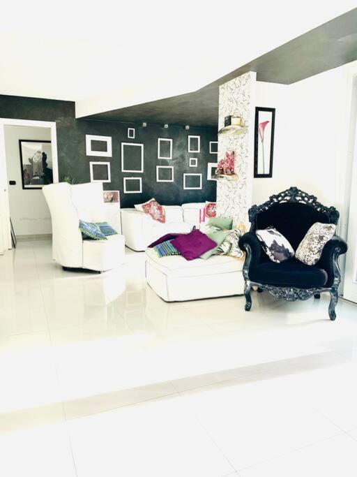 Penthouse De Charme Vakantiehuis *