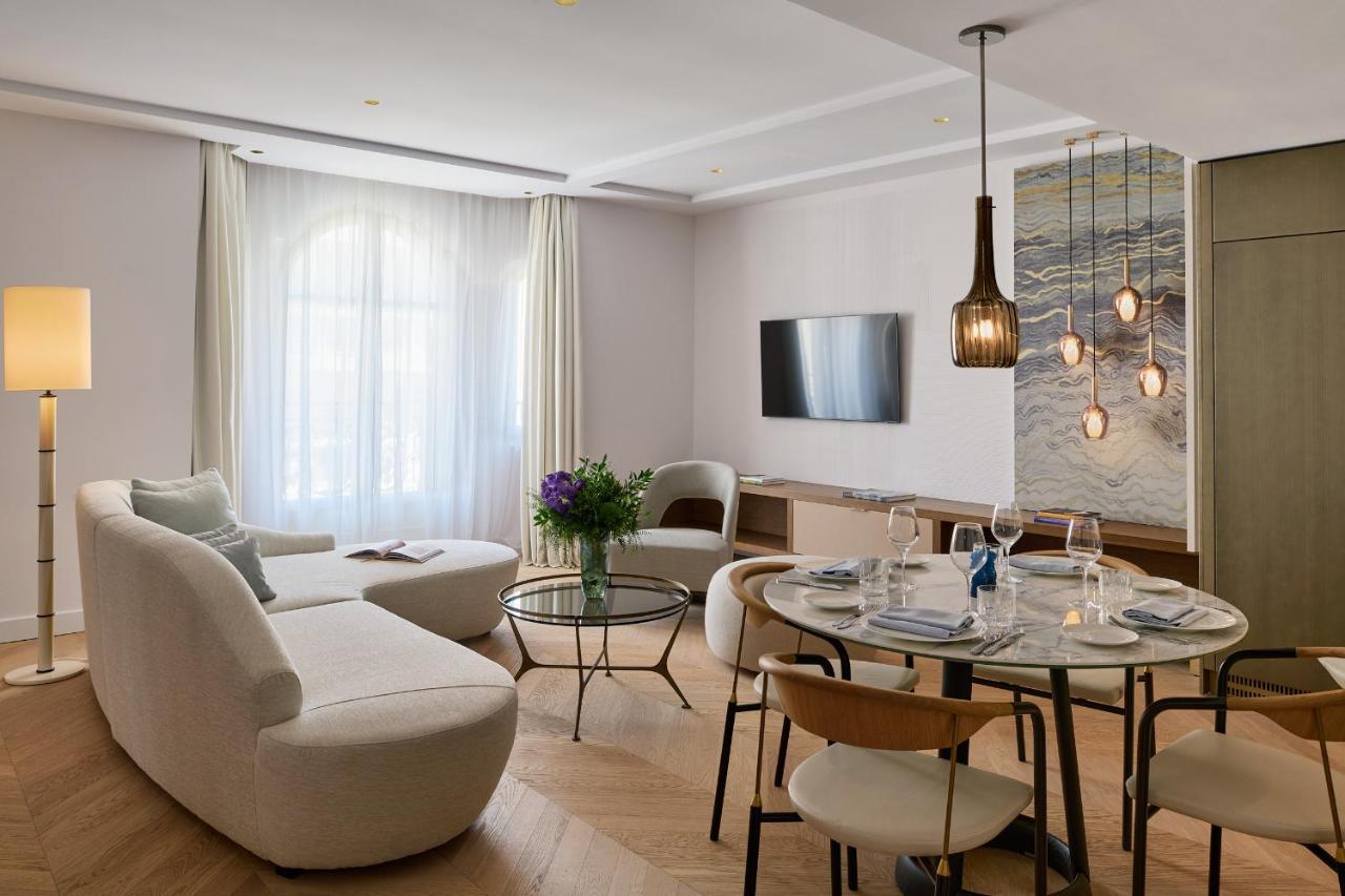 Carlton Cannes, A Regent 5*