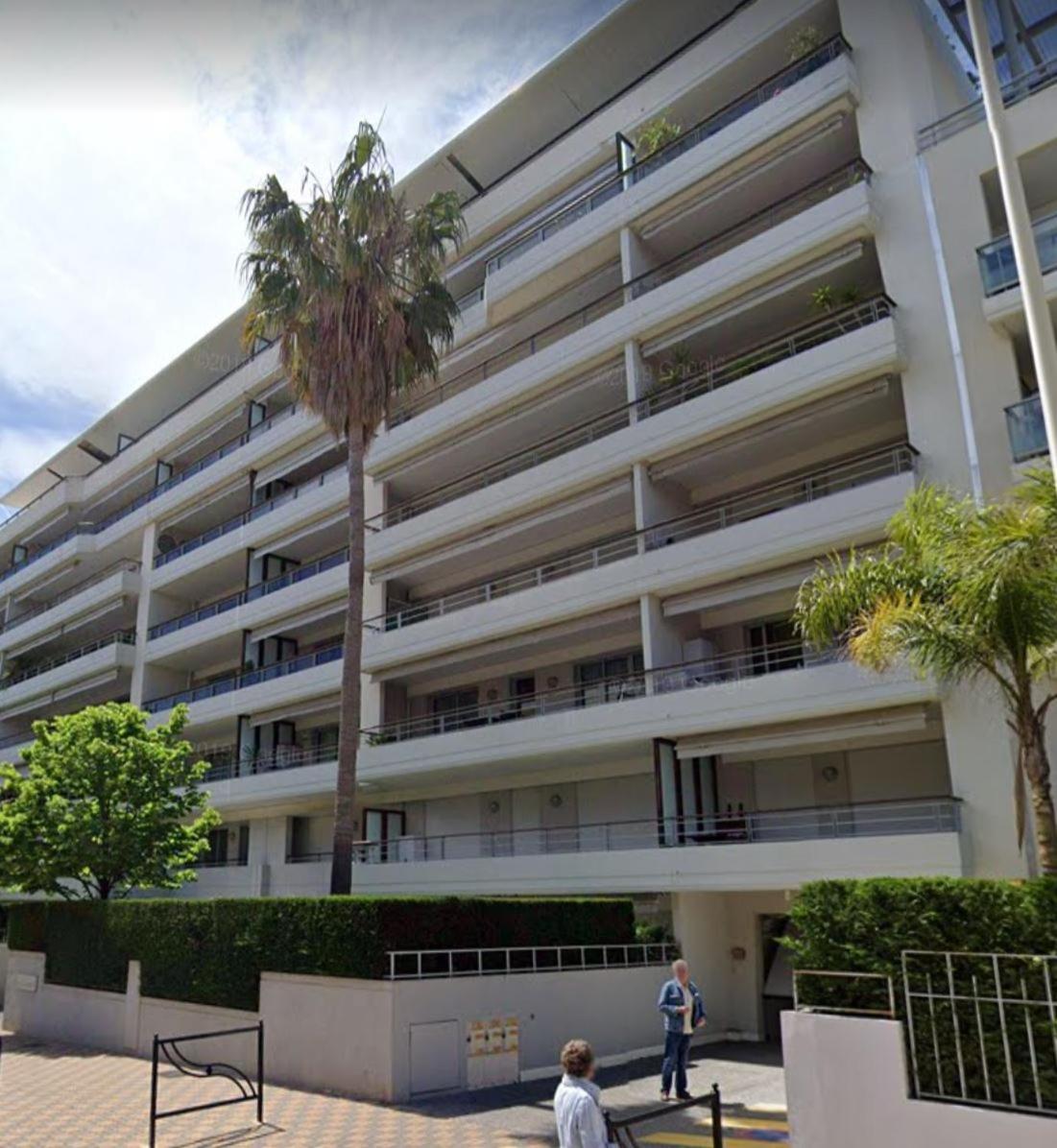 Fully Equipped With Large Terrace Lounge Area * Cannes