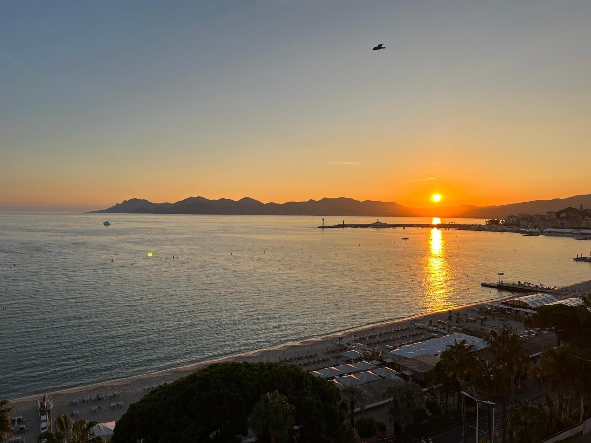 Croisette Palais Miramar - Sea View Apartment Cannes