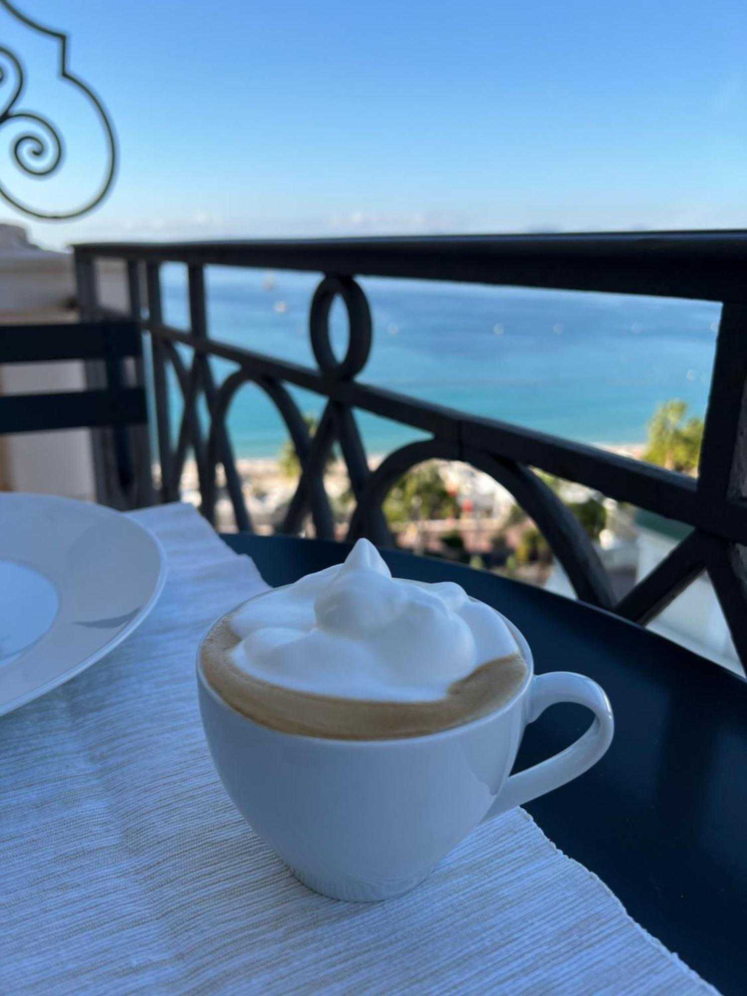 Croisette Palais Miramar - Sea View Apartment