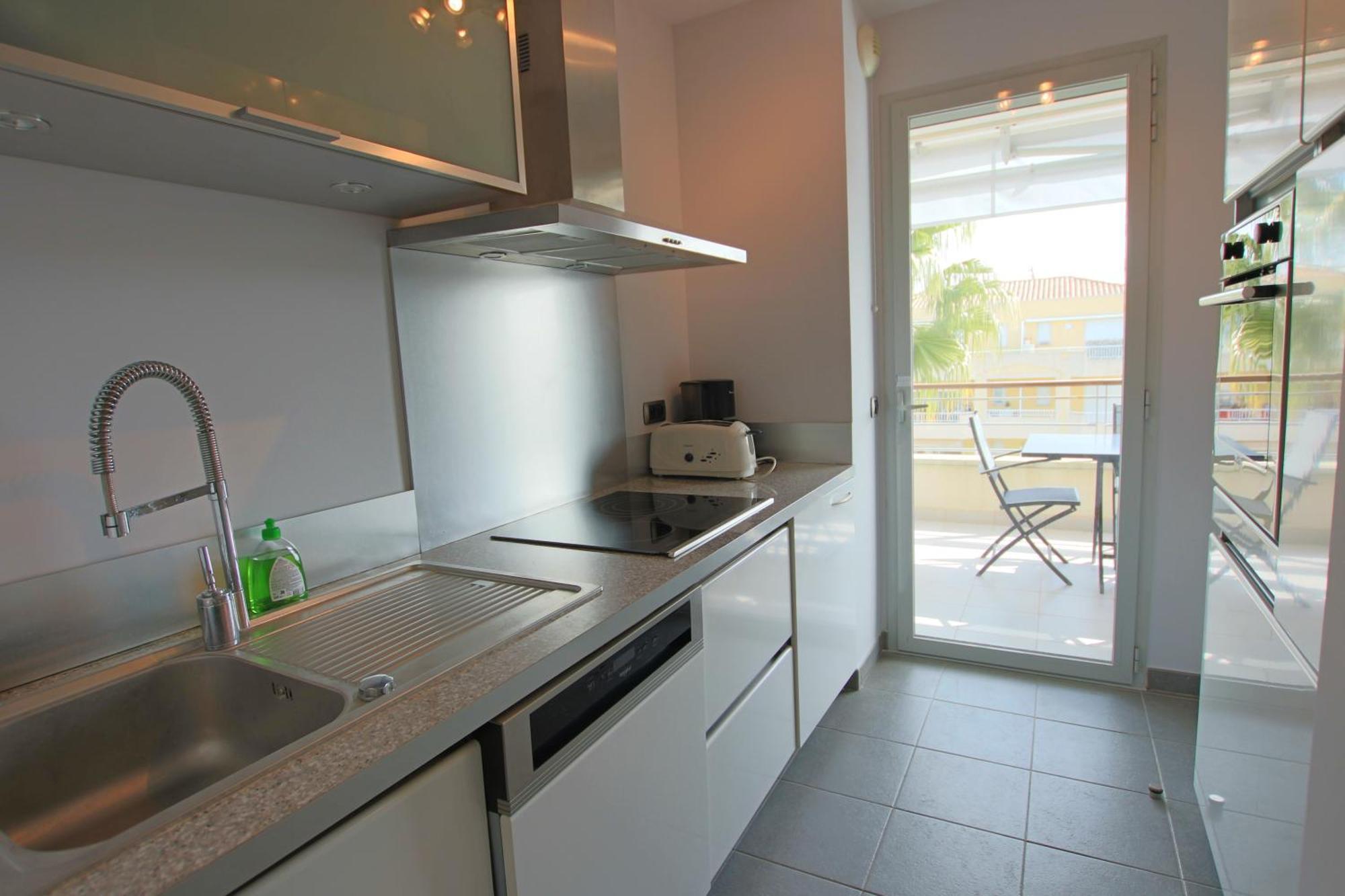 Fully Equipped With Large Terrace Lounge Area Apartment
