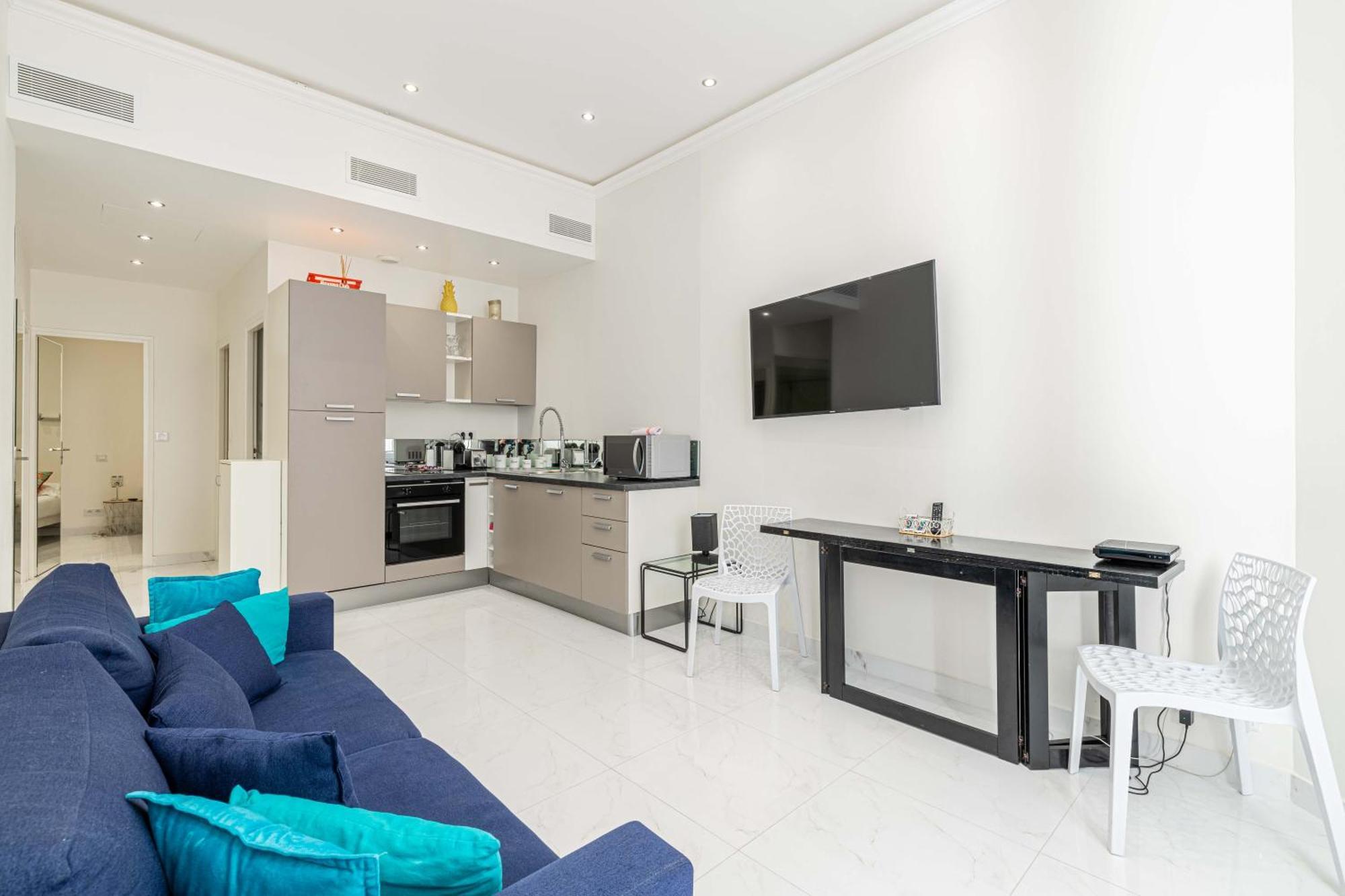 Apartment Cmg / Plage Barriere Cannes