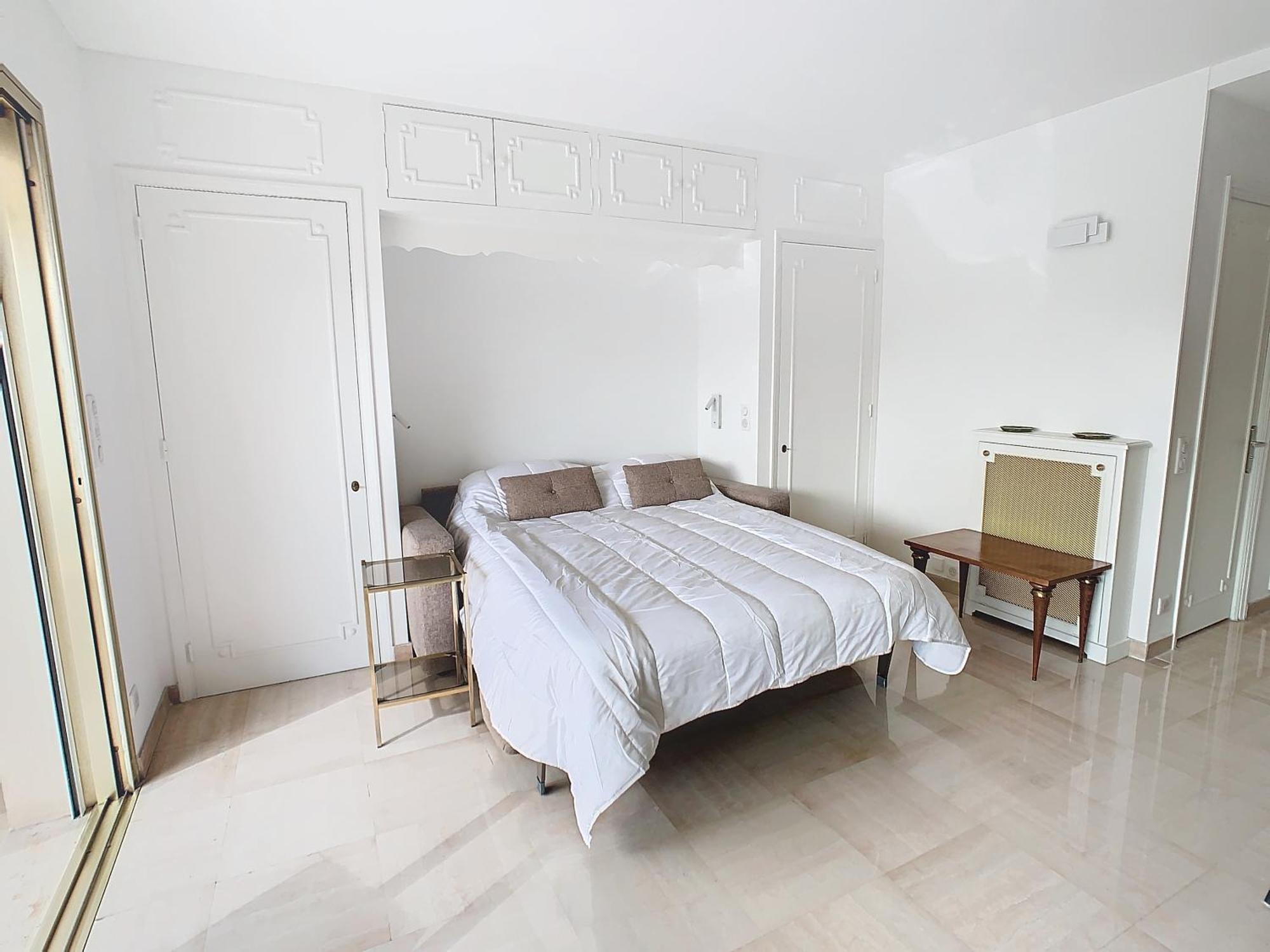 Luxueux Et Spacieux Avec Terrasse Apartment