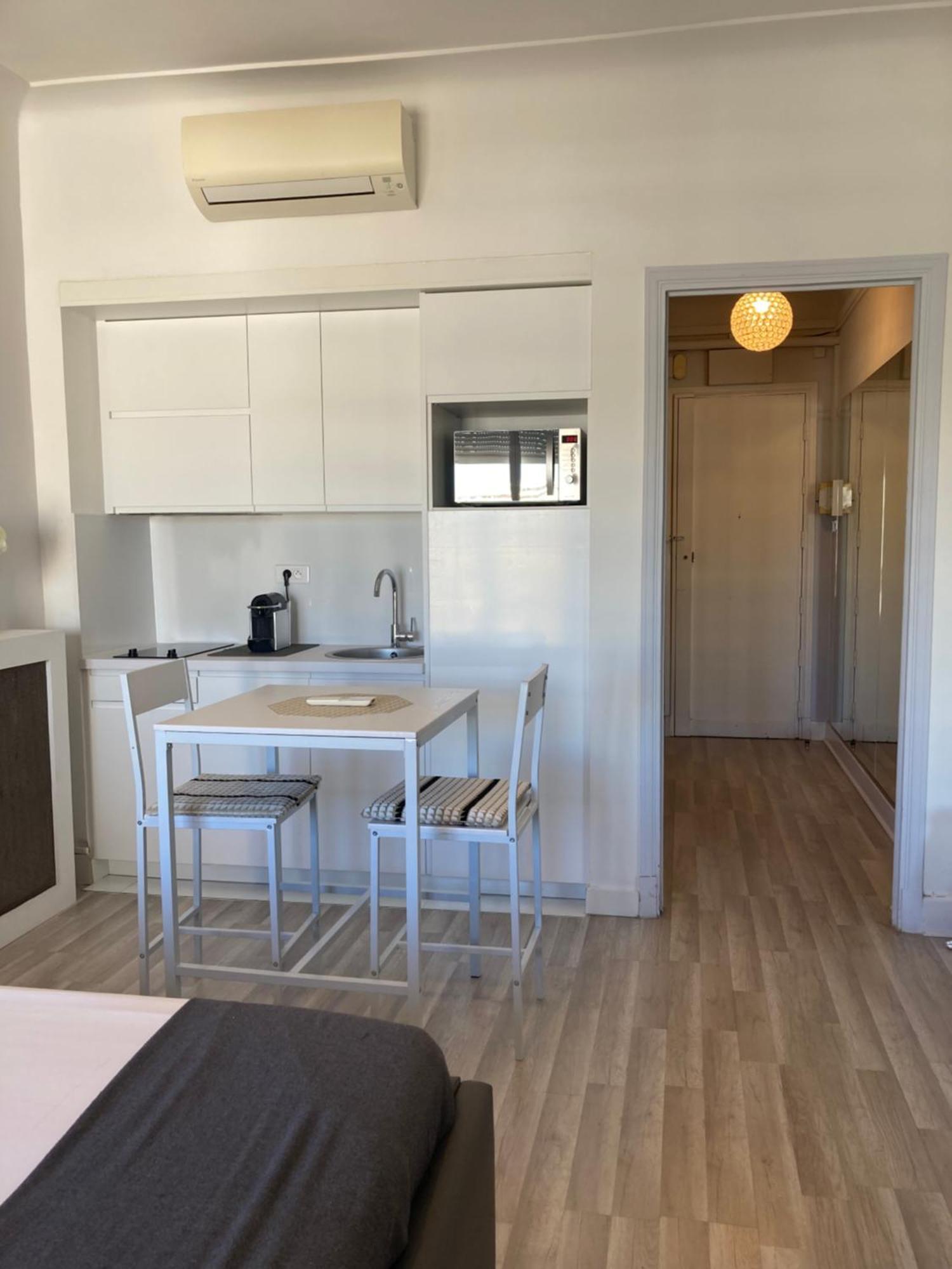 Apartment Palais Miramar 65 Bd De La Croisette Cannes