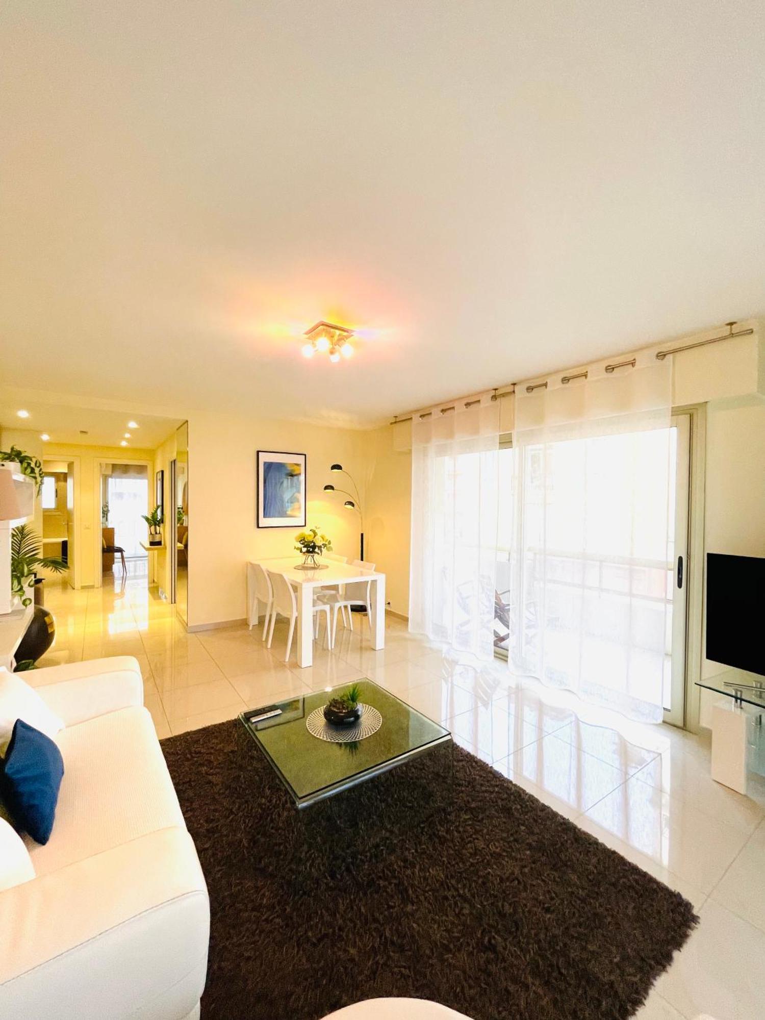 Bel Centre Ville, Mer, Croisette Appartement *