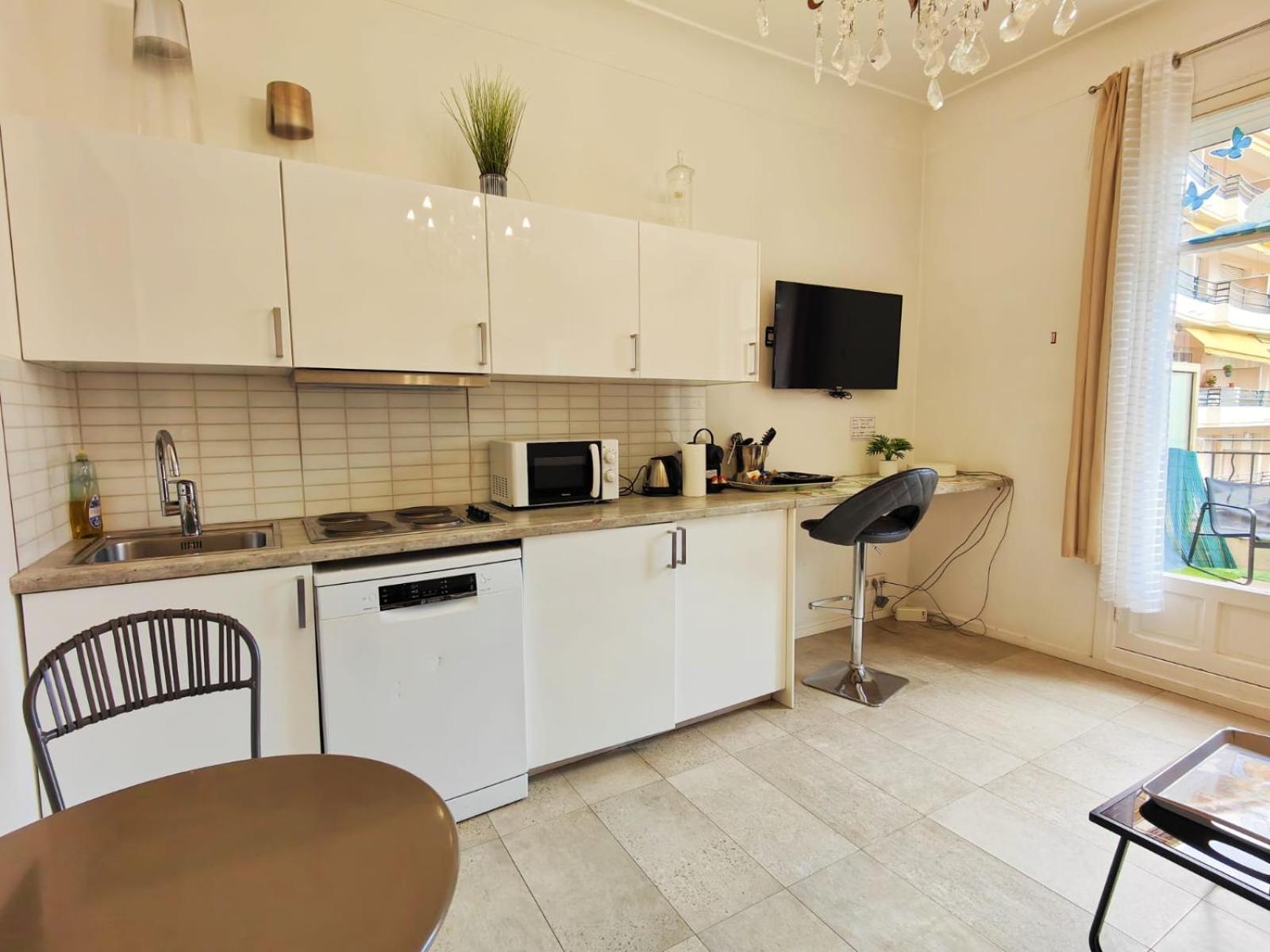 Mythique Miramar Croisette Terrasse Clim Parking Wifi Apartment