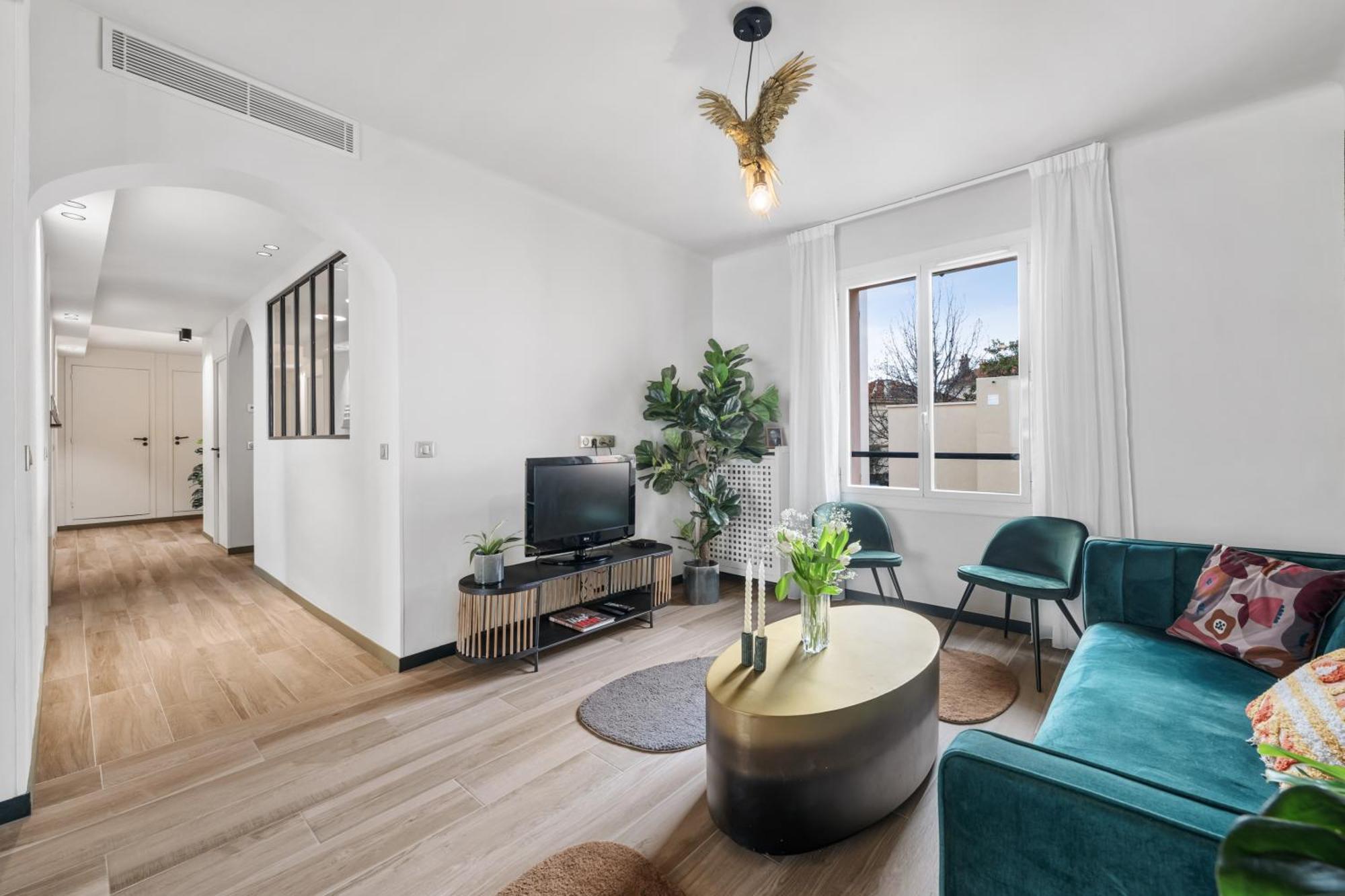 Jessicannes - Cooper - 3 Chambres - Central, Spacieux, Terrasse Apartment *