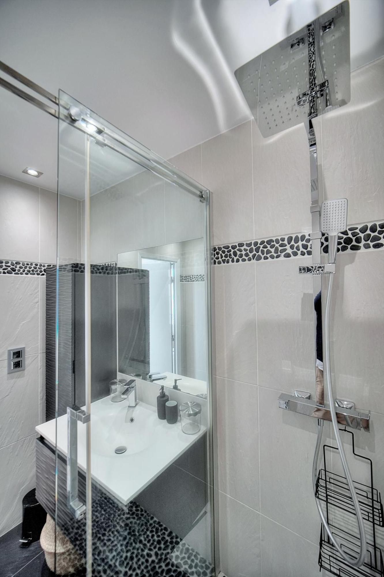 Le Clod - Moderne - 3p - Vca *
