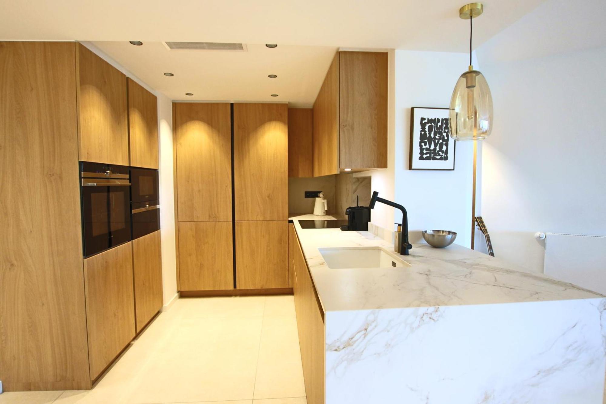Apartment Completely Renovated On Bld Croisette, 3 Parental Bedrooms *