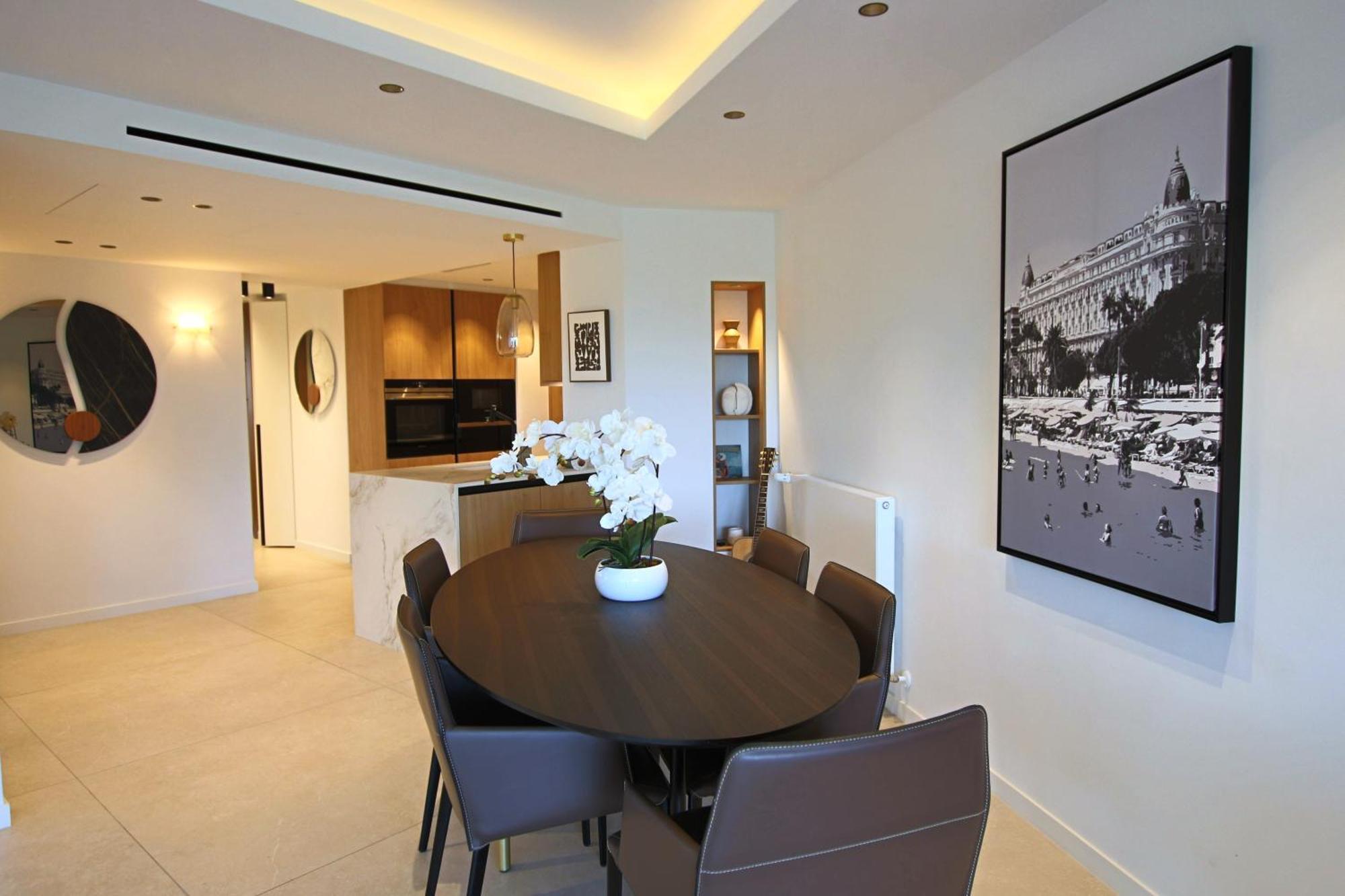 Completely Renovated On Bld Croisette, 3 Parental Bedrooms Apartment *