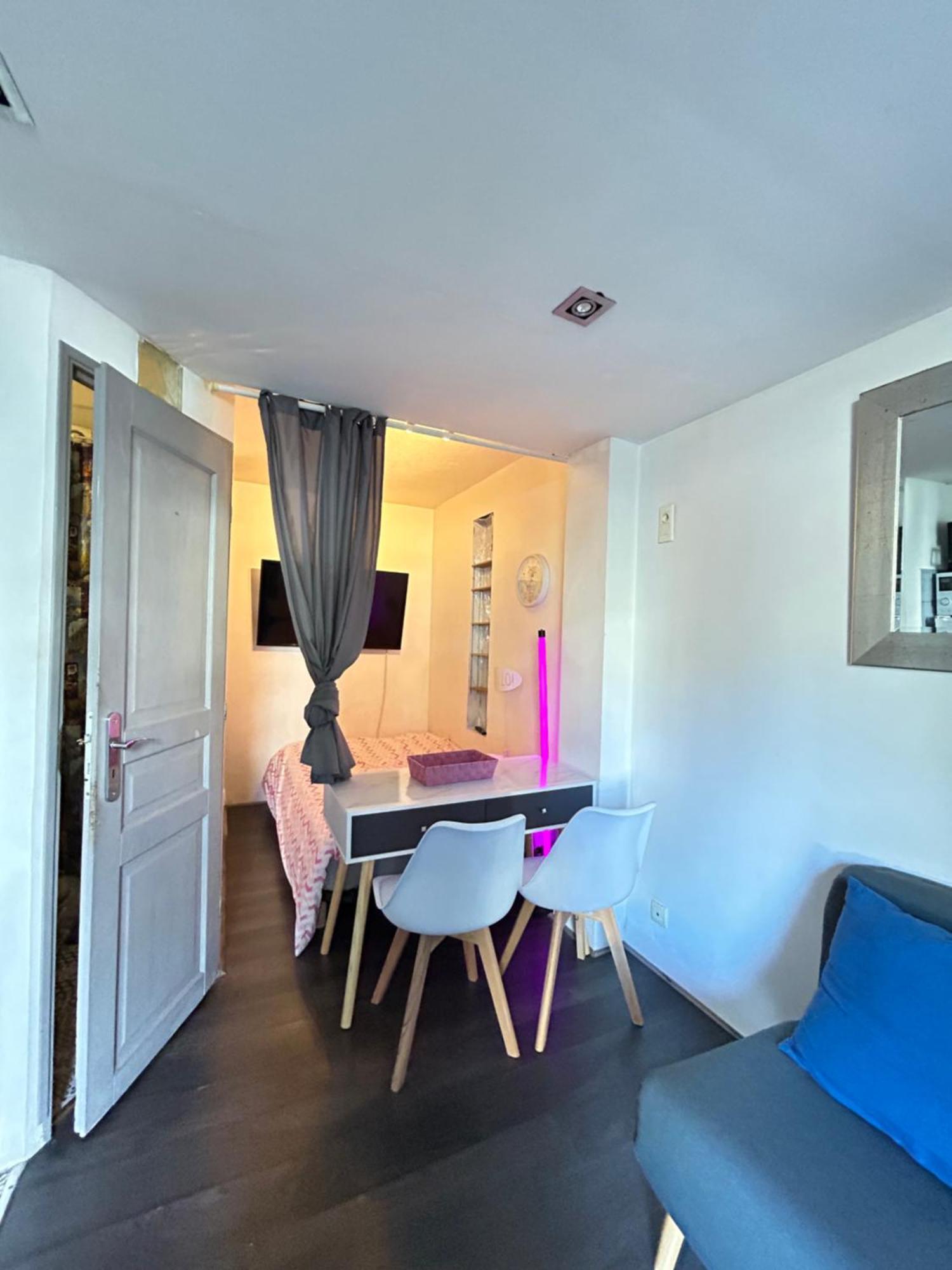 Apartment Charmant Studio A Centre