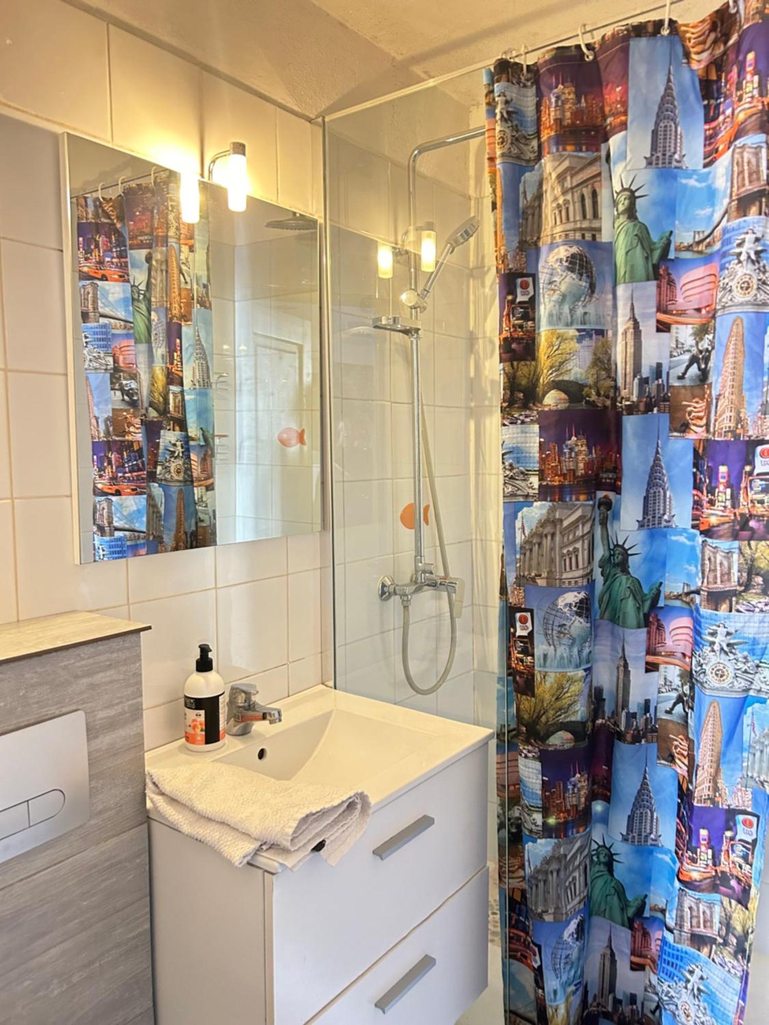 Charmant Studio A Centre Apartment