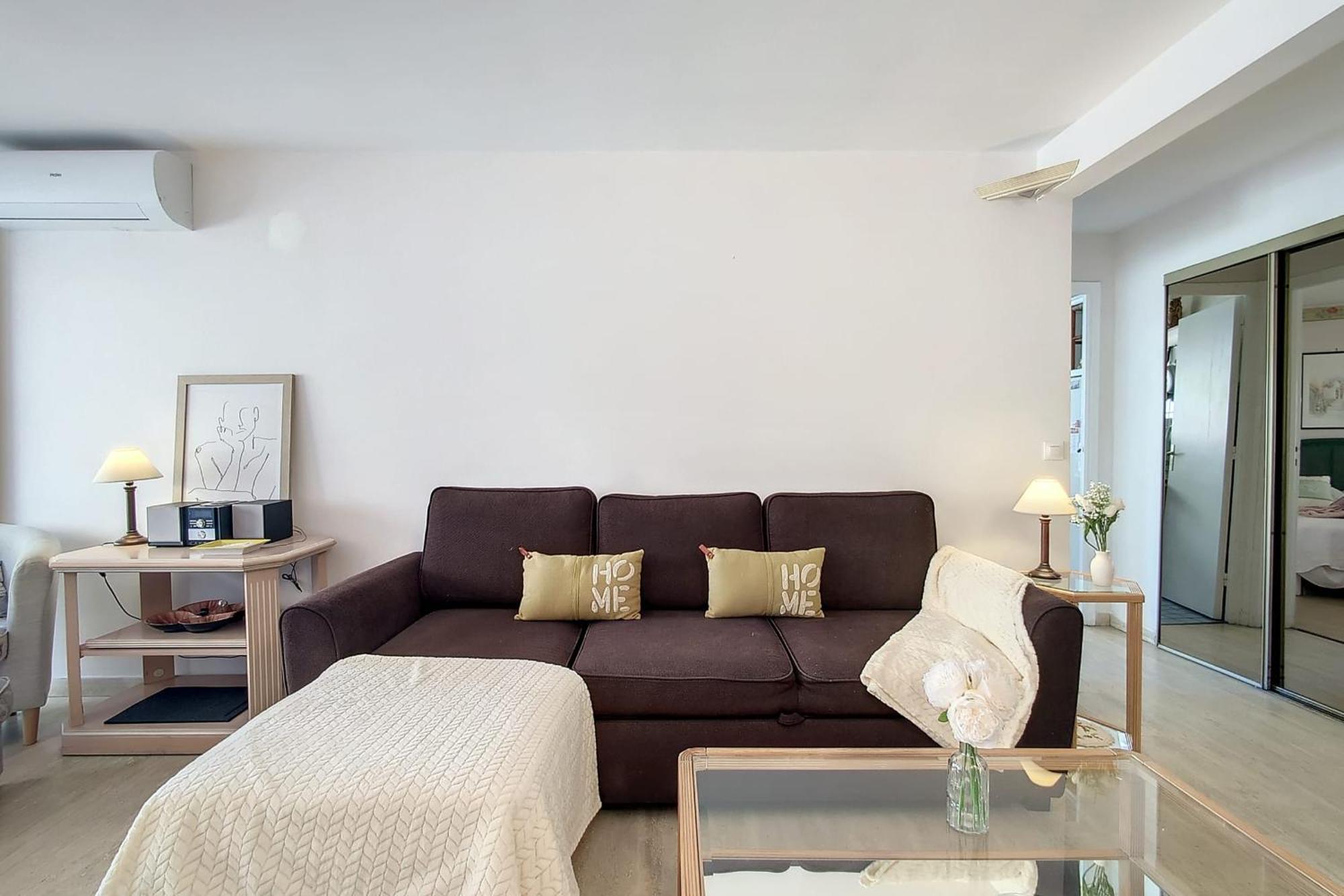 Apartment Antares - 2p Flat In The Heart Of - Ideal For Conferences *