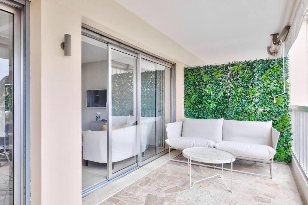 Apartment Superbe Avec Terrasse A 10 Min De La Cannes
