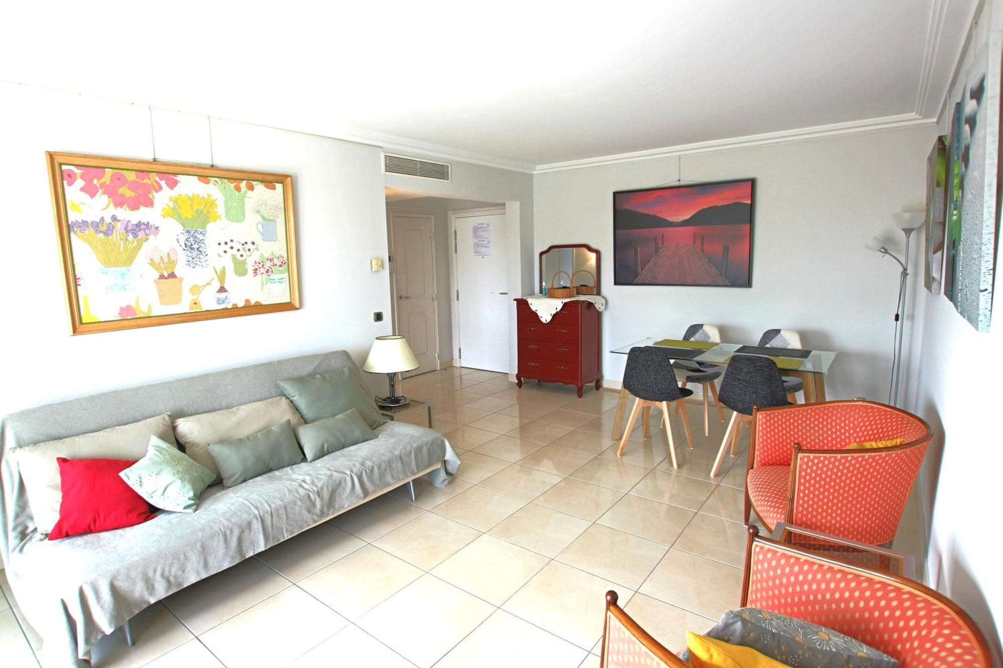 Apartment Fully Equipped With Large Terrace Lounge Area
