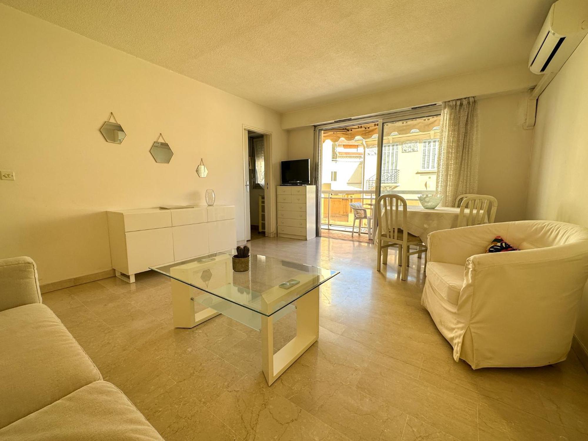 Apartment Avec Terrasse, A 500 M Du Palais Cannes