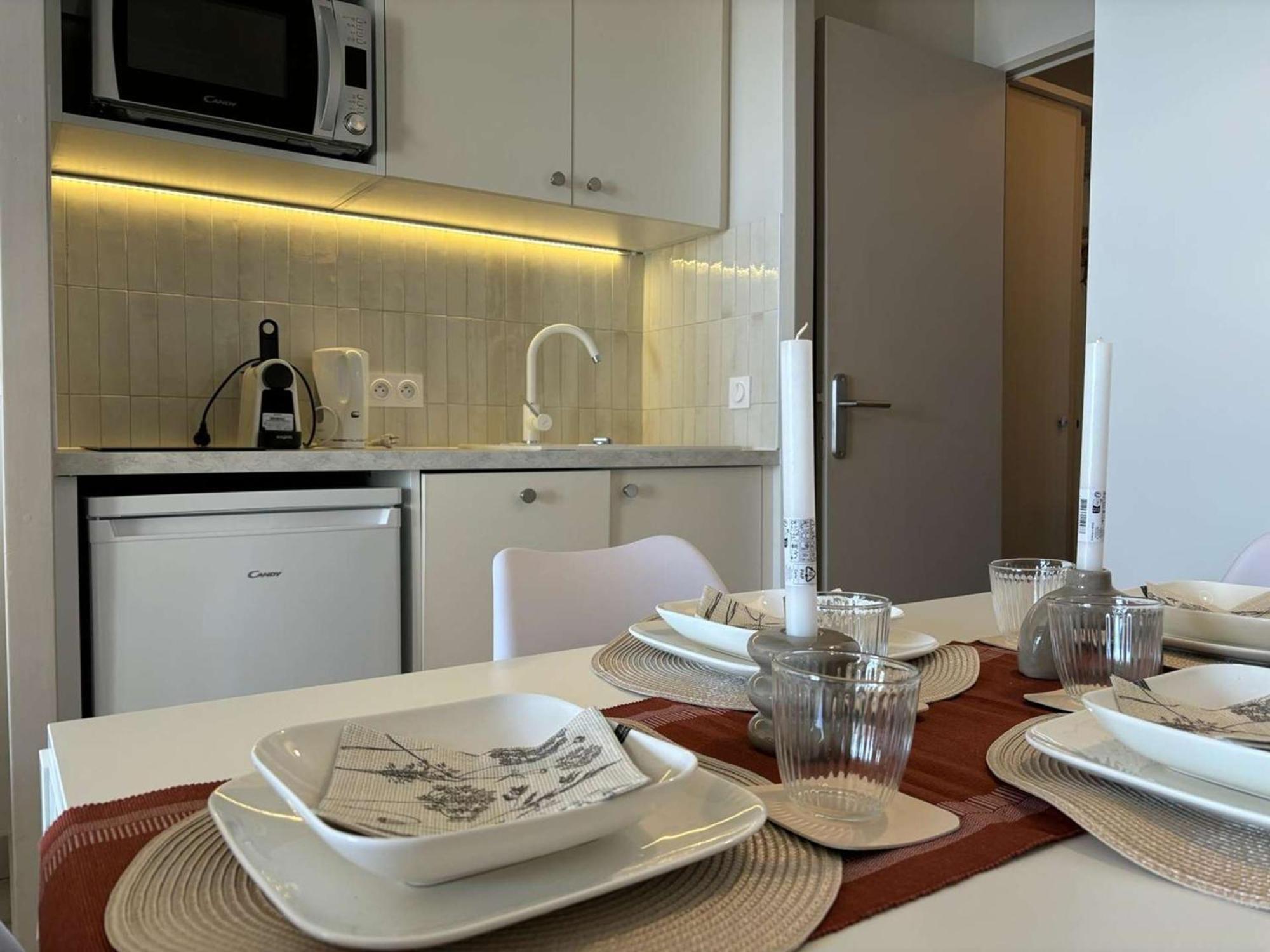 5 Personnes Avec Piscine Et Parking A - Fr-1-609-97 Apartment