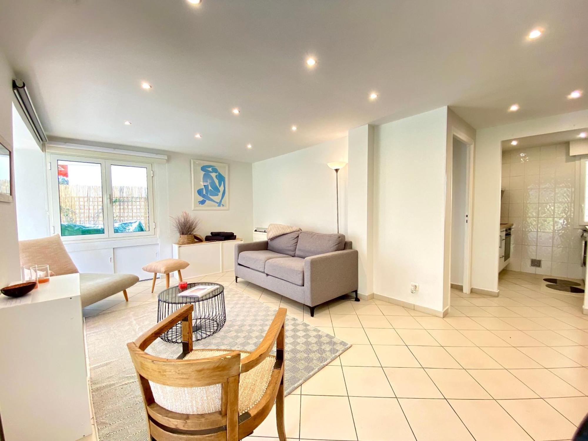 Apartment Les Jardins De Lerins By Scls Locations *