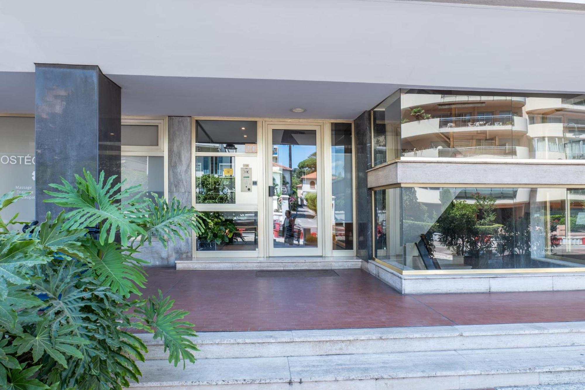 Luxury Flat - Parking Sea View And Terrace Apartment Cannes