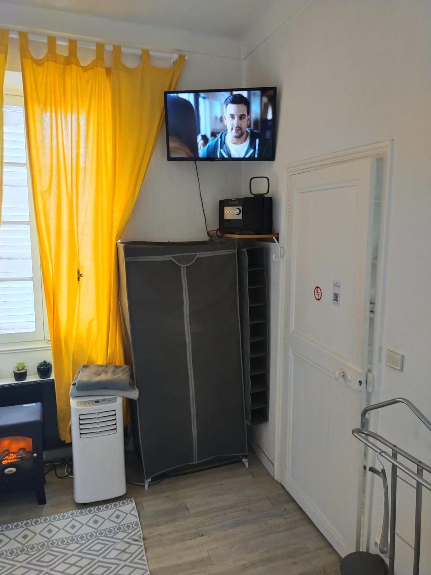 Apartment 'petite-maison' A Droite Vieux Port Palais - 3 Ou 4 Ch - 4 Tv - 3 Sdd - 2 Wc Indpdts - Fibre - Pkgs Cannes