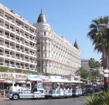 'petite-maison' A Droite Vieux Port Palais - 3 Ou 4 Ch - 4 Tv - 3 Sdd - 2 Wc Indpdts - Fibre - Pkgs Apartment *