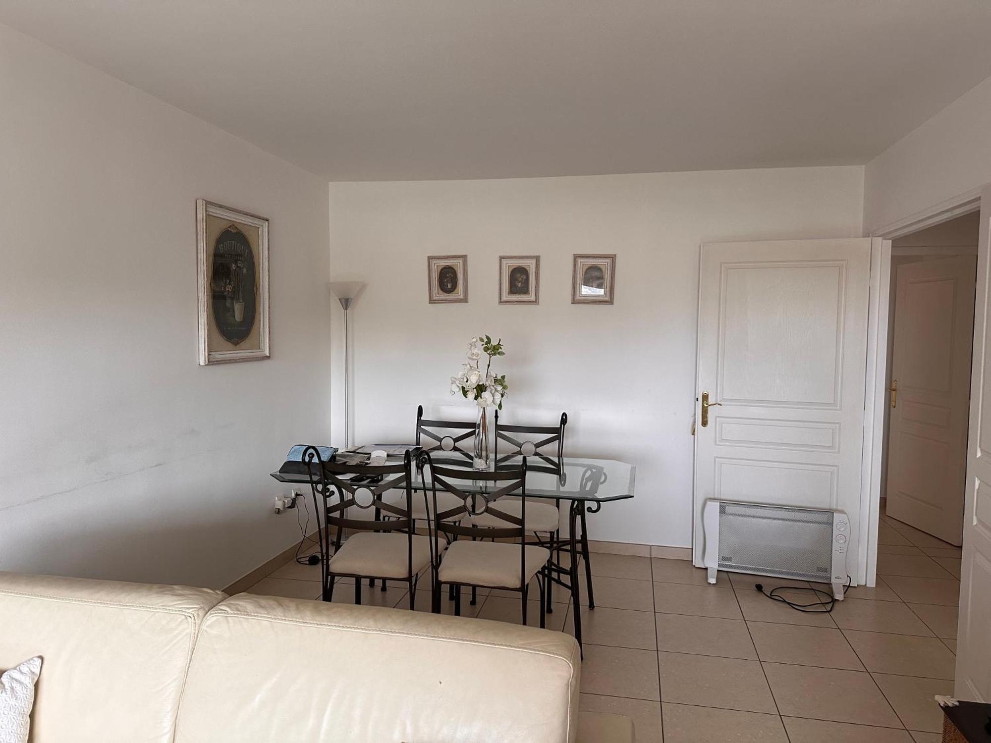 Apartment 2 Bedroom With A Pool In The Heart Of Easy Walk To The Main On La Croisette - 2191