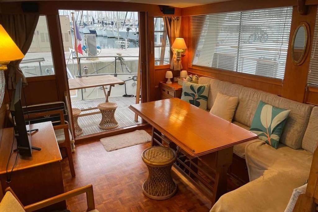 Au Coeur De - Le Brise Iodee Botel