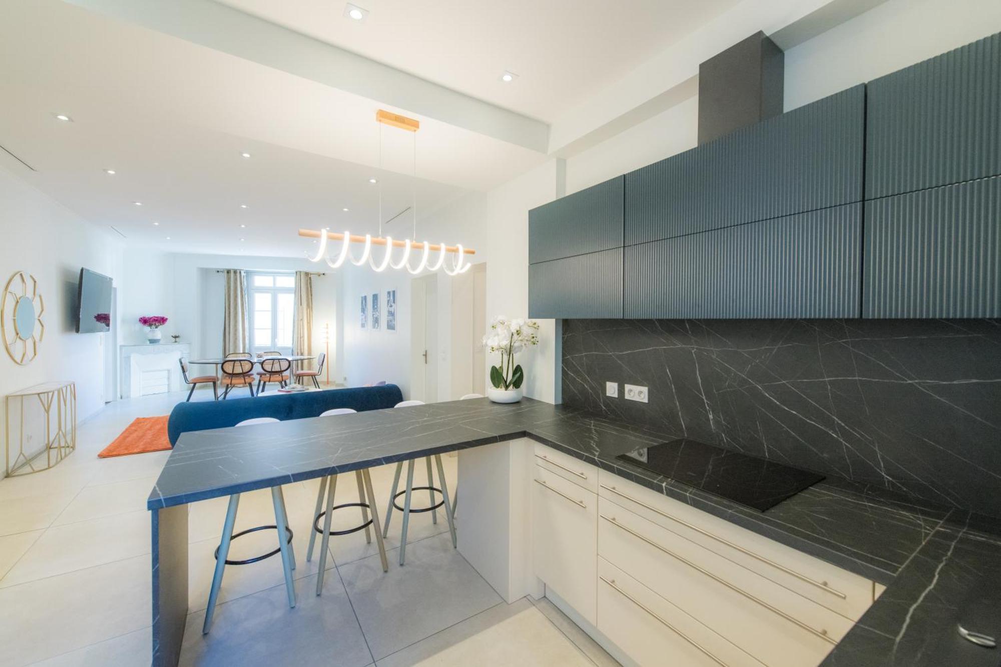 Luxurious 4beds/4baths Next To Palais Apartment Cannes