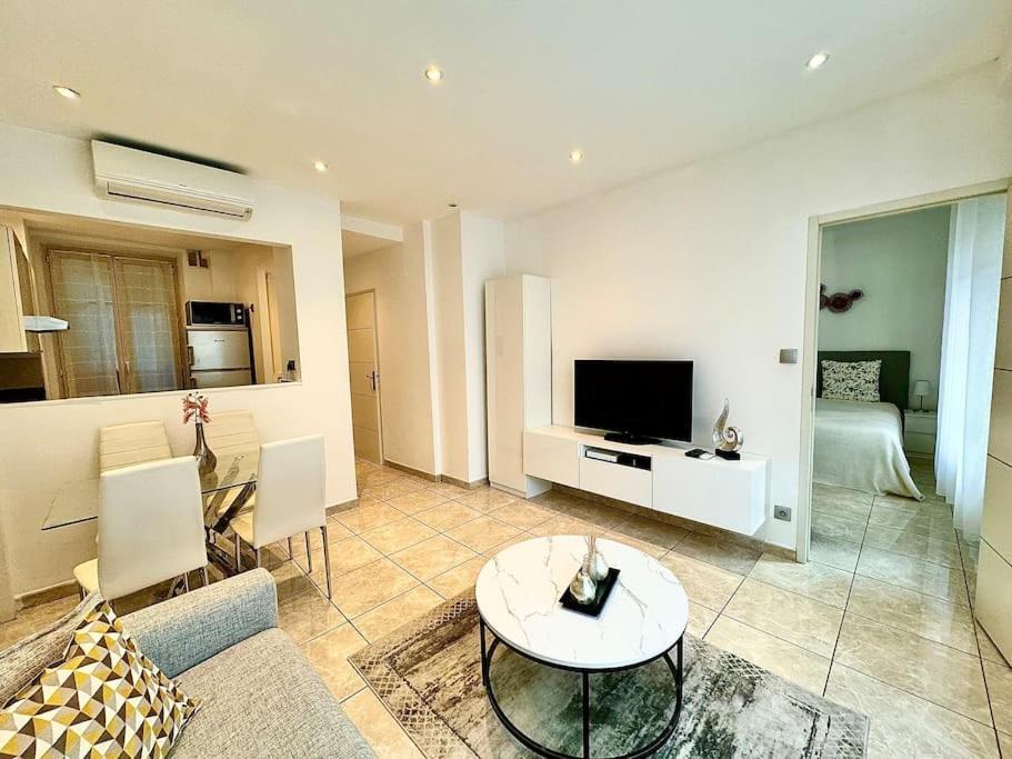 1 - 13p Apartment *