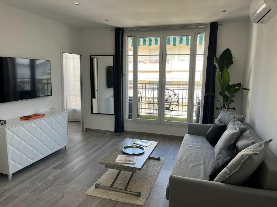 Vue Le Montana Apartment